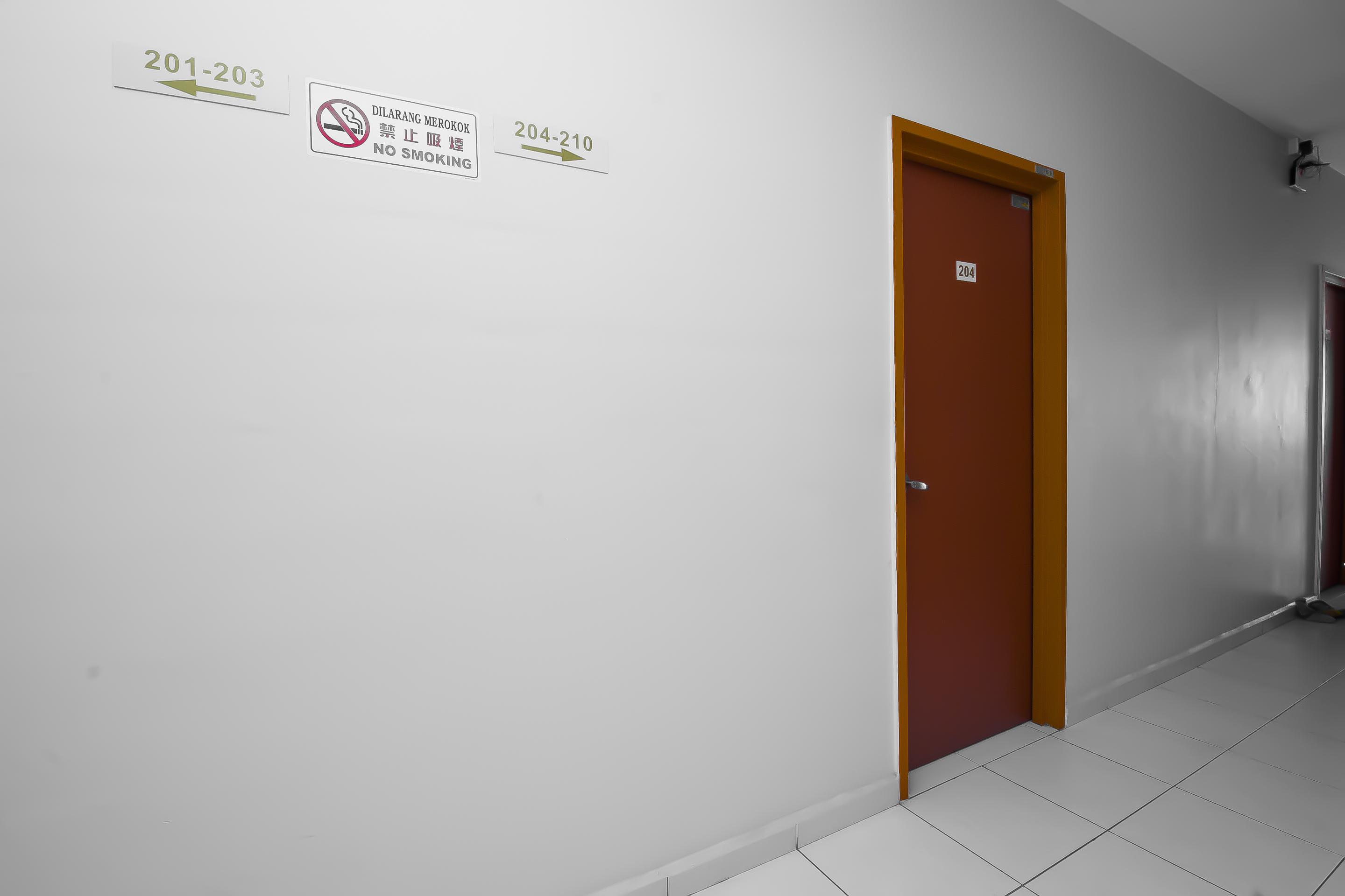 Oyo 582 Hotel Walk Inn Kampong Pasir Puteh  Exterior photo
