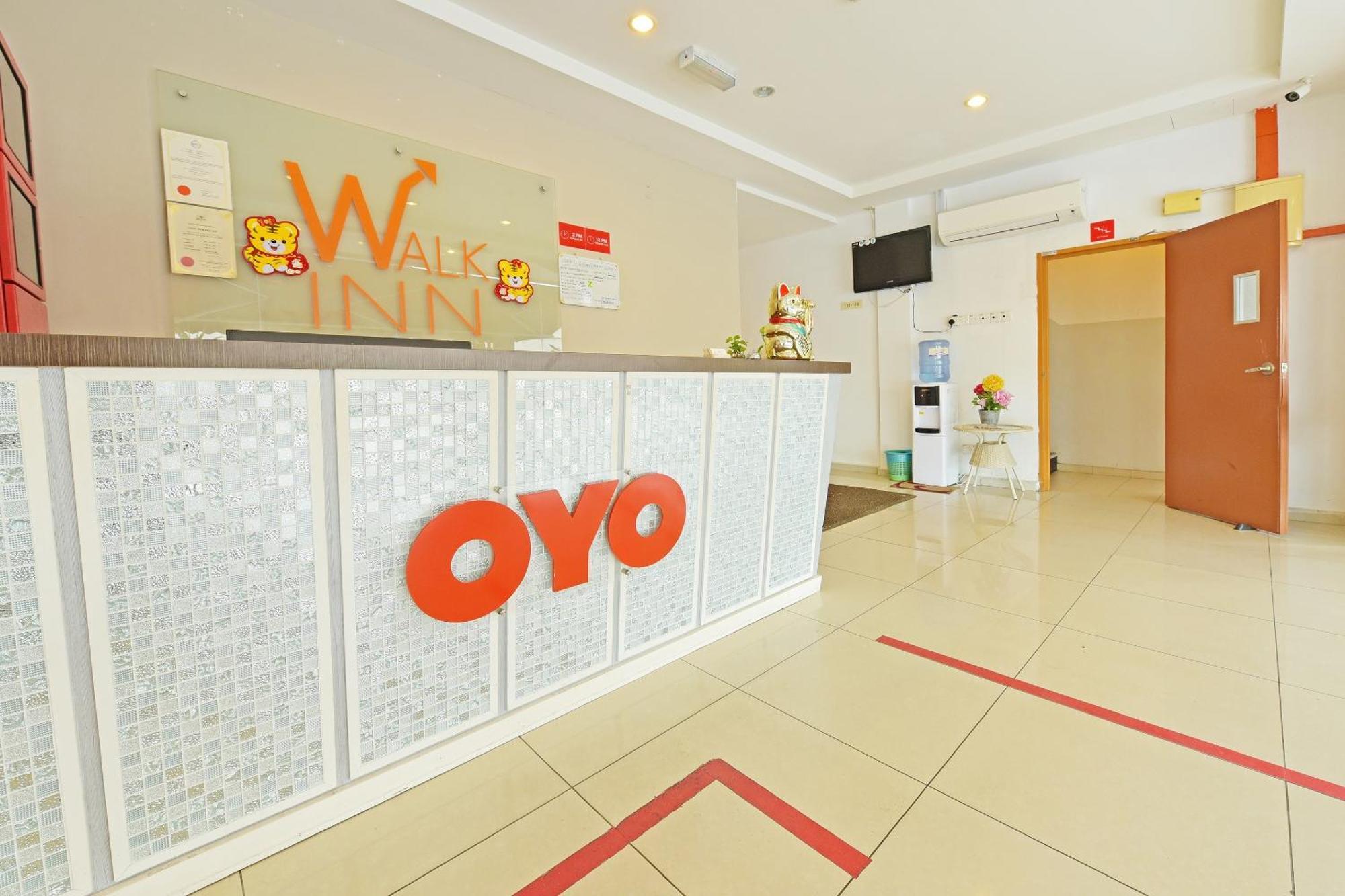 Oyo 582 Hotel Walk Inn Kampong Pasir Puteh  Exterior photo