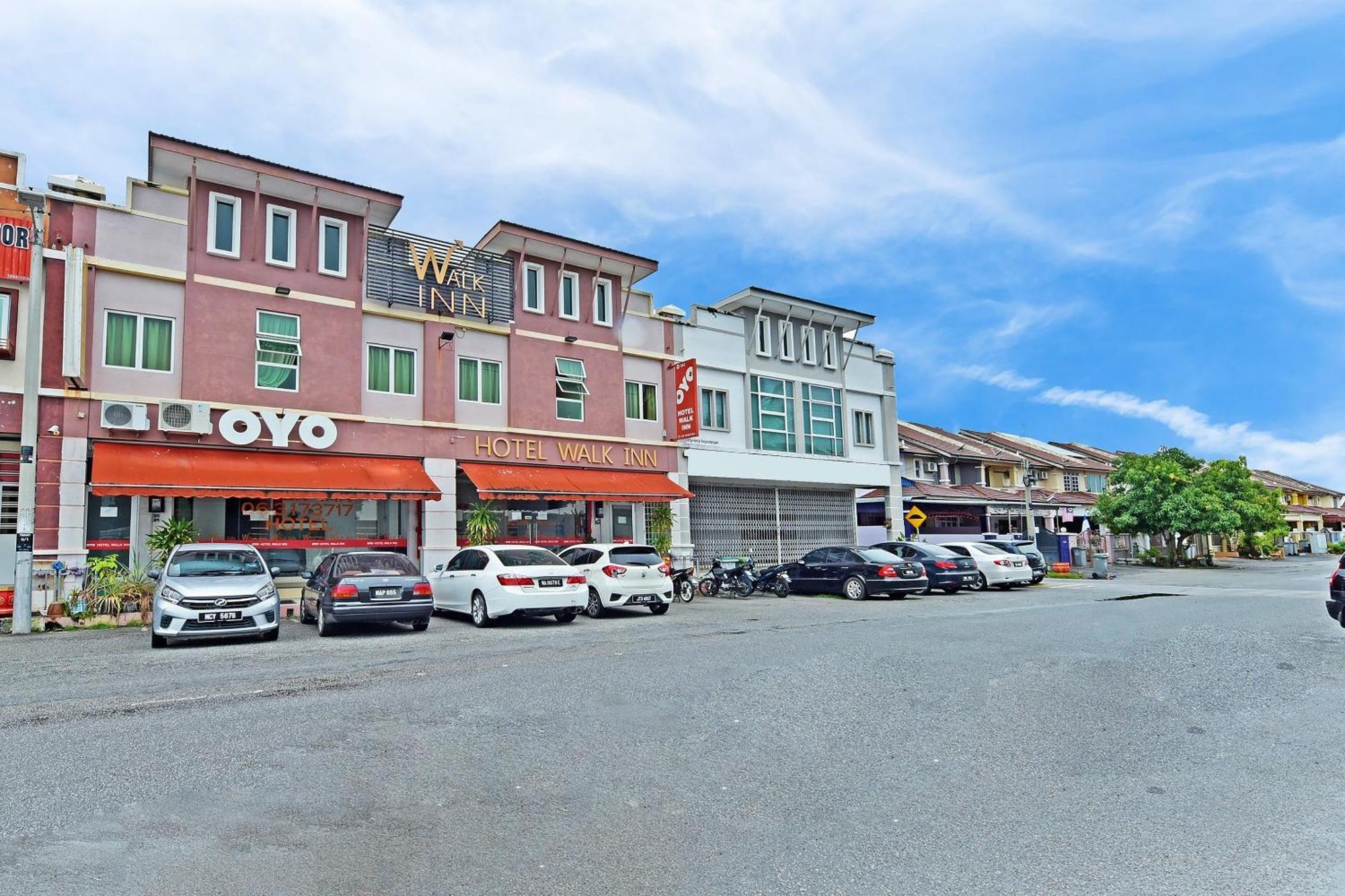 Oyo 582 Hotel Walk Inn Kampong Pasir Puteh  Exterior photo