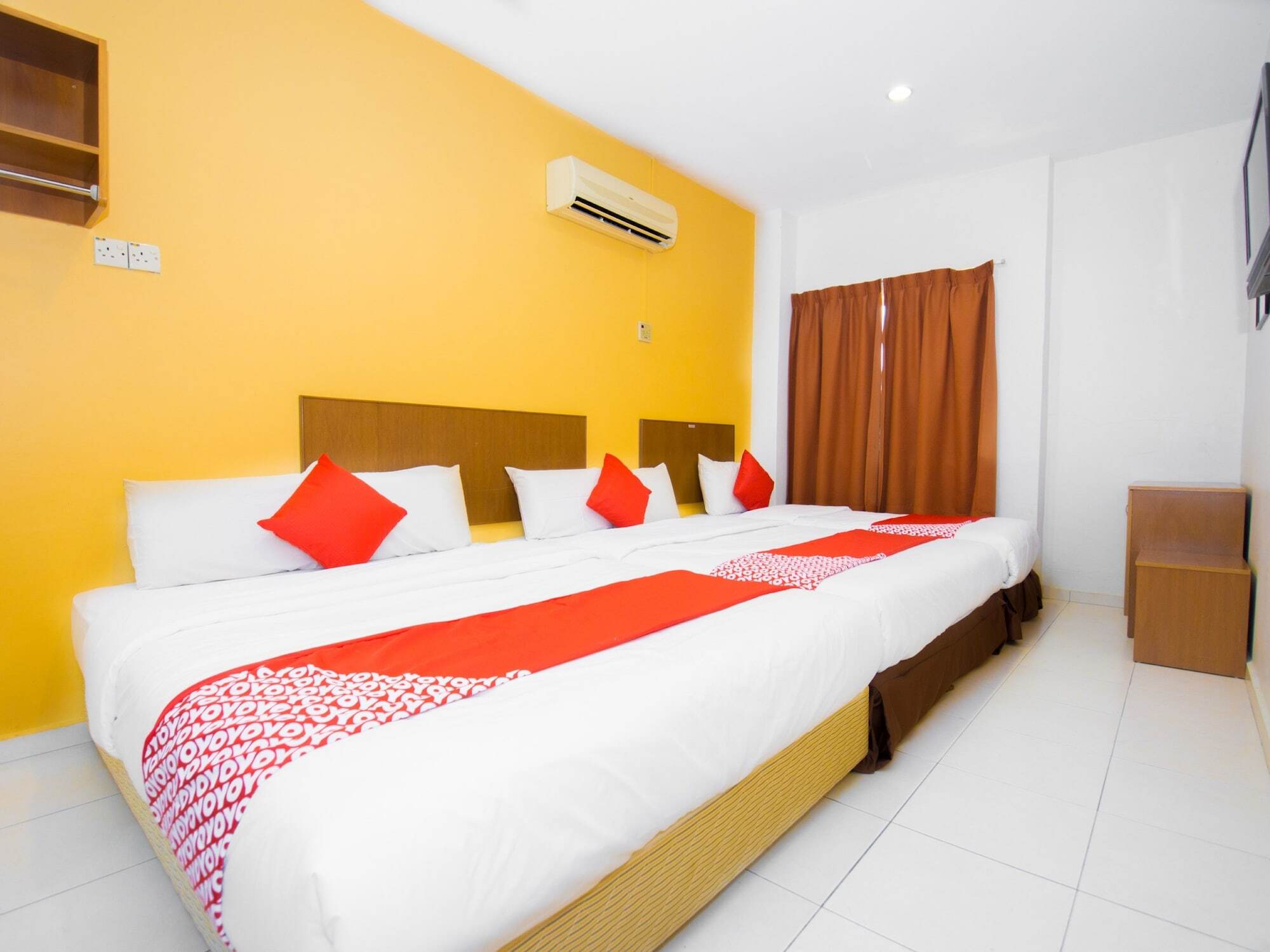 Oyo 582 Hotel Walk Inn Kampong Pasir Puteh  Exterior photo